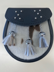 02-151A Semi=Dress Embosssed Studded Flap Natural seal