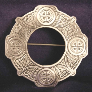 16-522 Fly Plaid Brooch Shiny finish