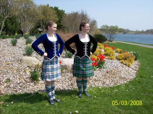 Lauren & Allison  (Ontario) Lauren & Allison  (Ontario)