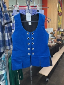 01-263 CHILD'S SIZE 12-14 ROYAL PETAL VEST