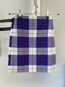 01-187 PREMIER Regulation 5 yard Dress Pride of Scotland kilt (approx.size 8)